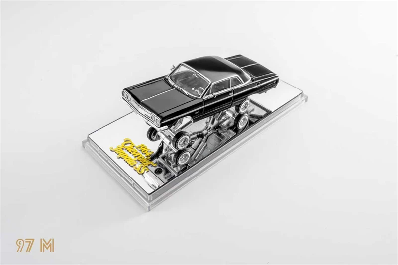 (Pre-ordine) Modellino Auto da Collezione Die-cast Impala 1964 LowRider in Scala 1:64