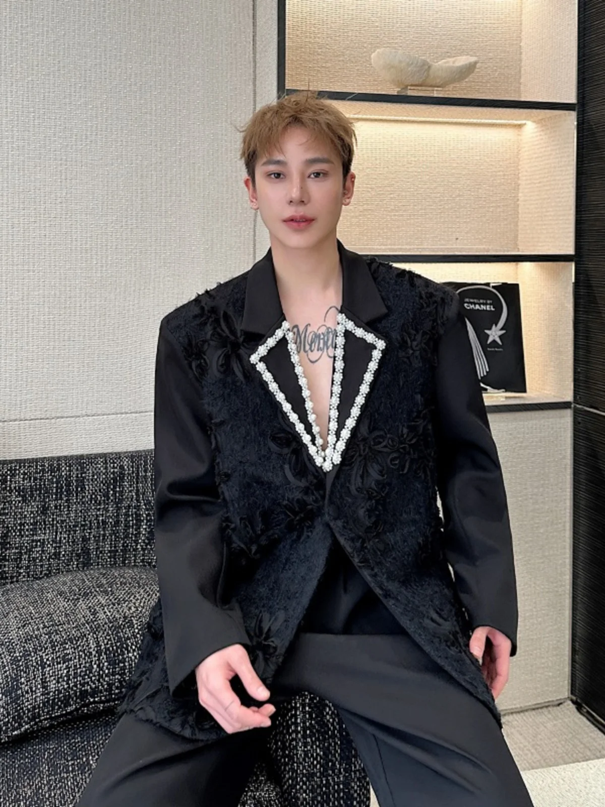 

Повседневный костюм ручной работы с жемчужным воротником, джет для мужчин, ночной клуб, бар, слинг, модная верхняя одежда, молодежная четыре сезона