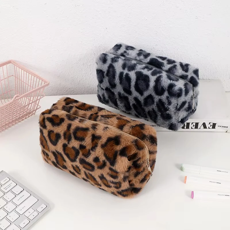 Fashion Plush Leopard Print Makeup Bag Portable Travel Toiletry Pouch Soft Fuzzy Cosmetic Bag Multi Use Pencil Case For Girls