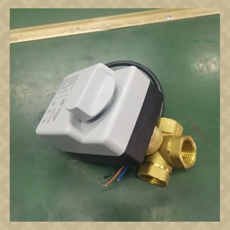 

AB45 2X Шаровой кран с электрическим приводом для кондиционирования воздуха AC220V DN15 Трехходовой электрический шаровой кран Трехпроводной двухконтроль