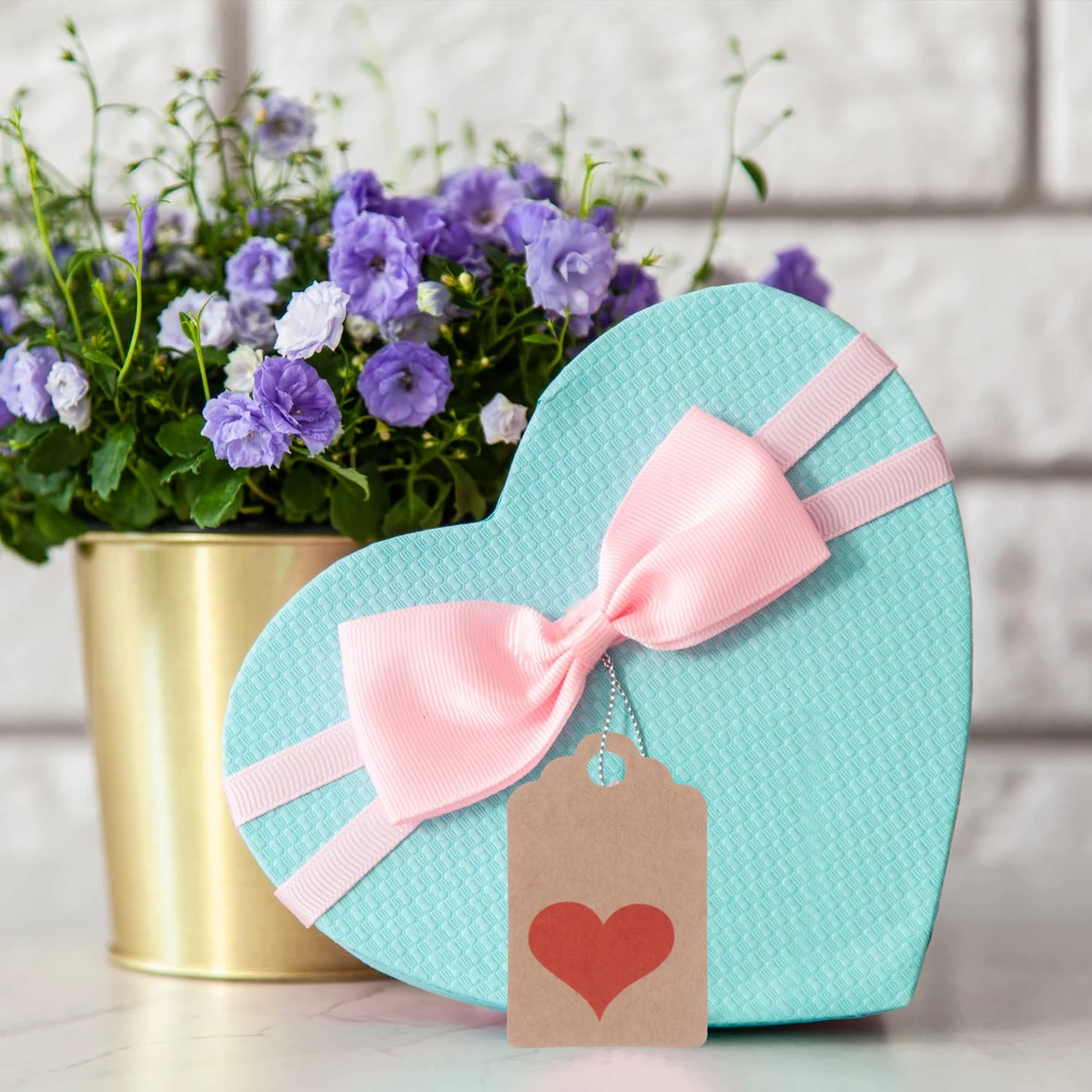

200 Pcs Kraft Paper Tags Heart Shaped Hanging Bride Gifts Valentine Party Favor Wedding Favors Craft Decorations Stylish Hole