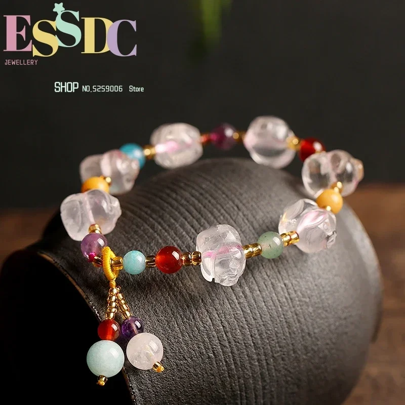 Wholesale Natural Piglet Female Models Pink Crystal Carving Zodiac Pig Bracelet Ladies Gift