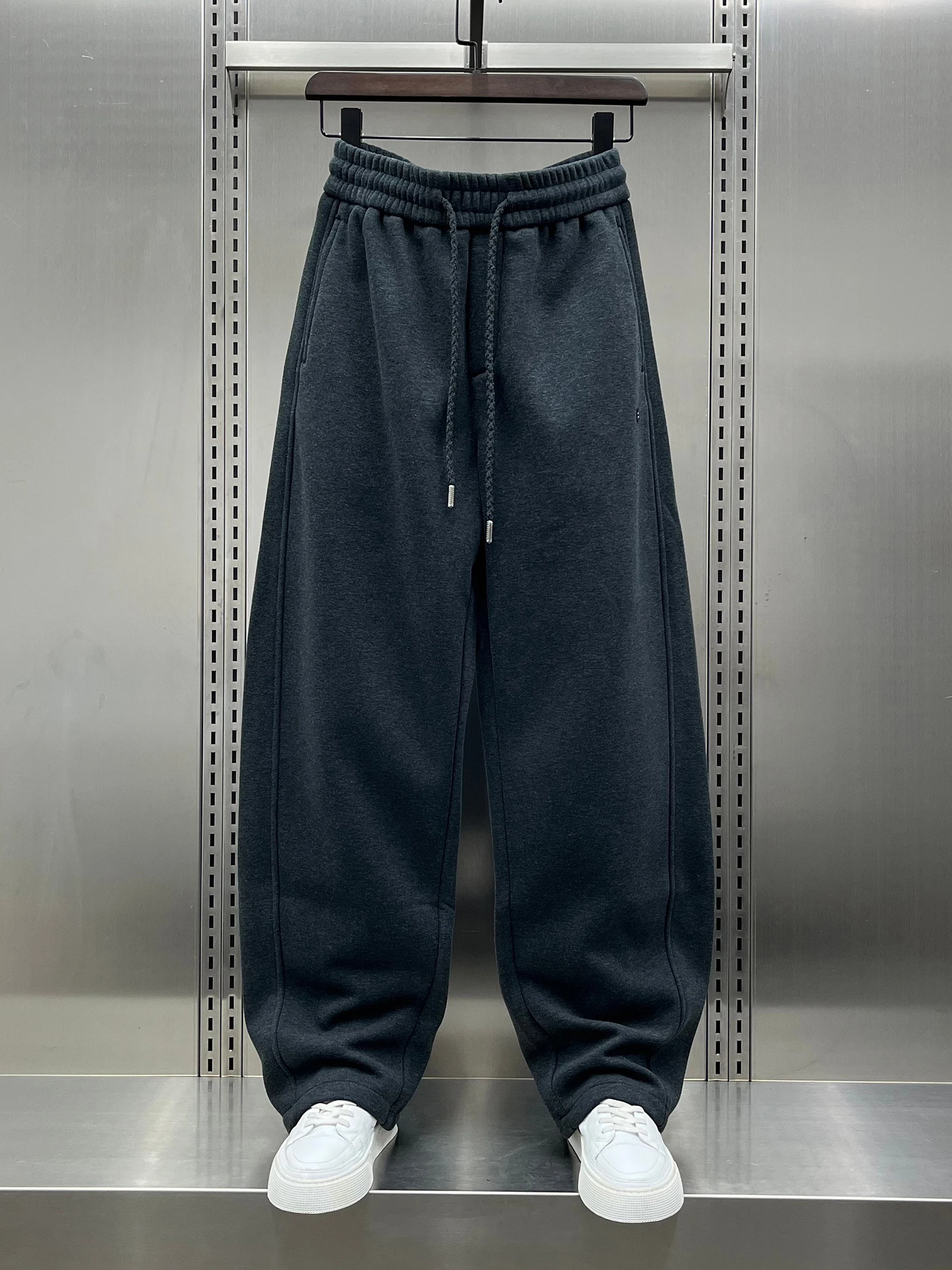 

Новинка 2025 года, мужские повседневные спортивные штаны на подкладке Fce Thiened, осень-зима, простой цвет, высокое качество, прямые брюки...