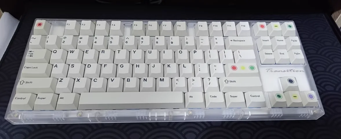 Transition Lite Mechanical Keyboard Kit Wird Transparent Flex Cut
