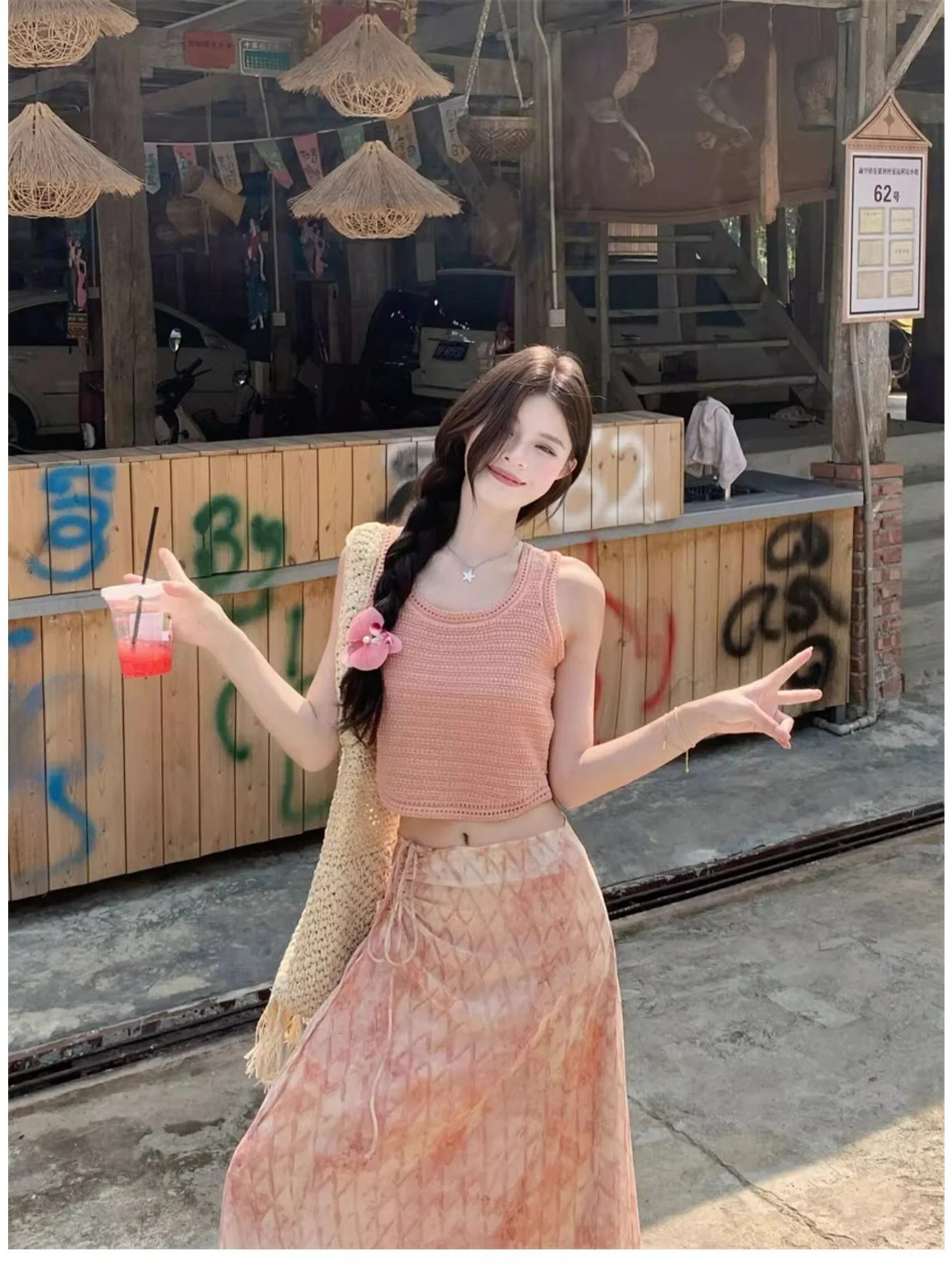 

Thai Style Dopaamine Holiday Wear Women's Summer Knitted Vest Top Floral Half Skirt Two Piece Set Fashionable Casual Outfit
