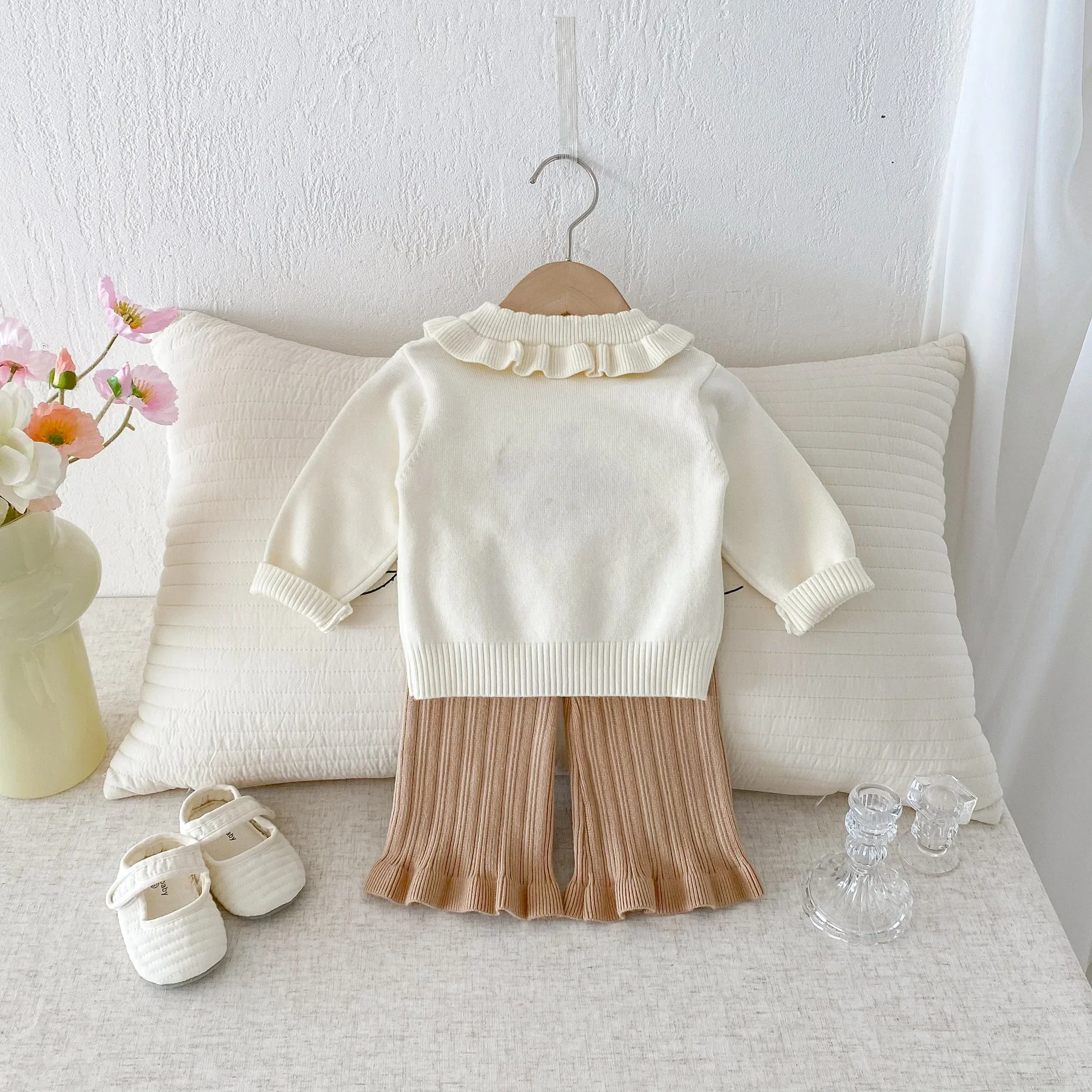 

Vintage Baby Girl Knit Set Ruffle Collar Teddy Bear Embroidery Brown Flared Pants Autumn Outfits for 0-2Y Baby Girls