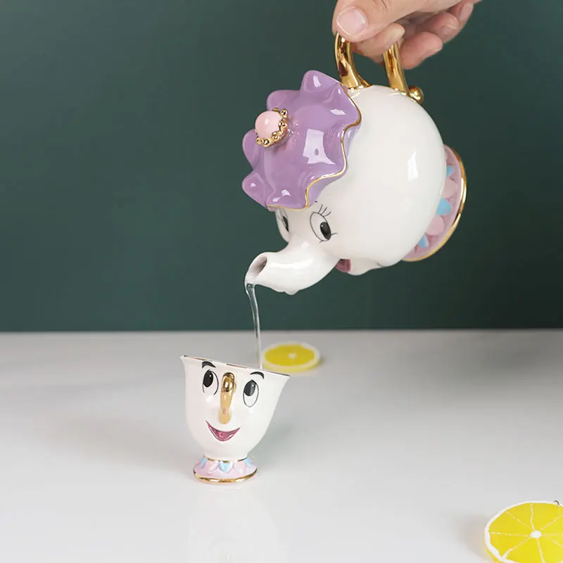Tetera de dibujos animados La Bella y la Bestia en stock, tazas de café, taza de la Sra. Potts, taza de Chip, tazas de té, juego de té, decoración para el hogar, adorno.