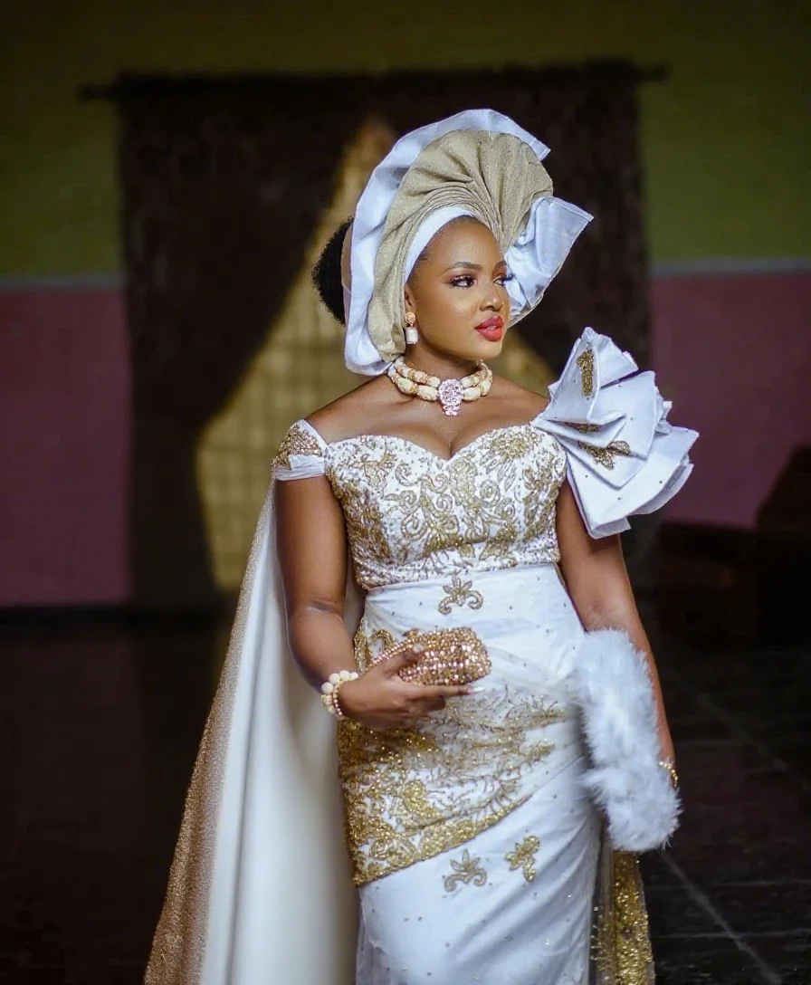 

Luxury African Nigerian White Bridal Dress with Gold Beaded Lace Vintage Applique Vestido De Noival Customized