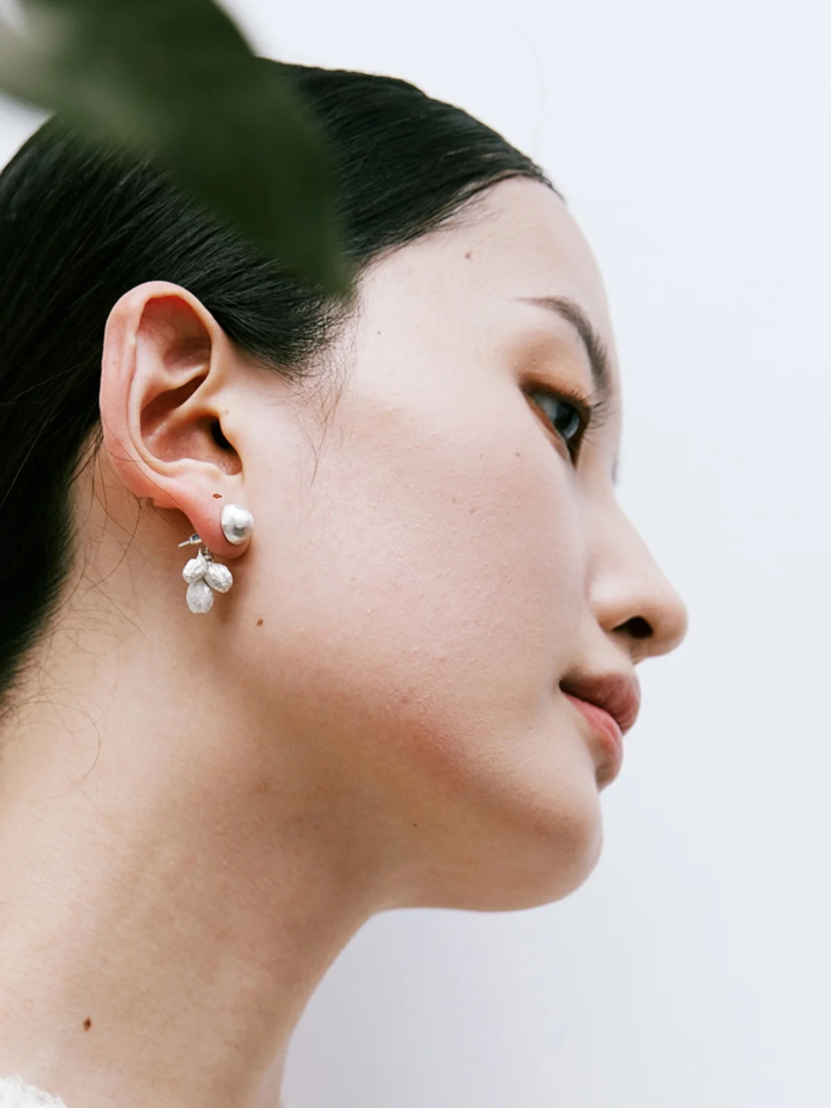 

Handmade 925 Sterling Silver Earrings with Wood Bead Fruits Original Design for Women Plant Floral Pattern Jewelry Accessories