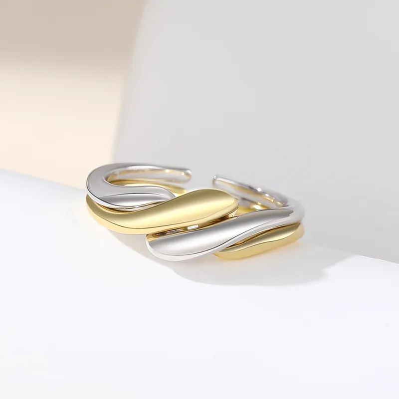 Women's Light Luxury and Premium S925 Pure Silver Small and Irregular Water Ripple Color Separation Combination Ring