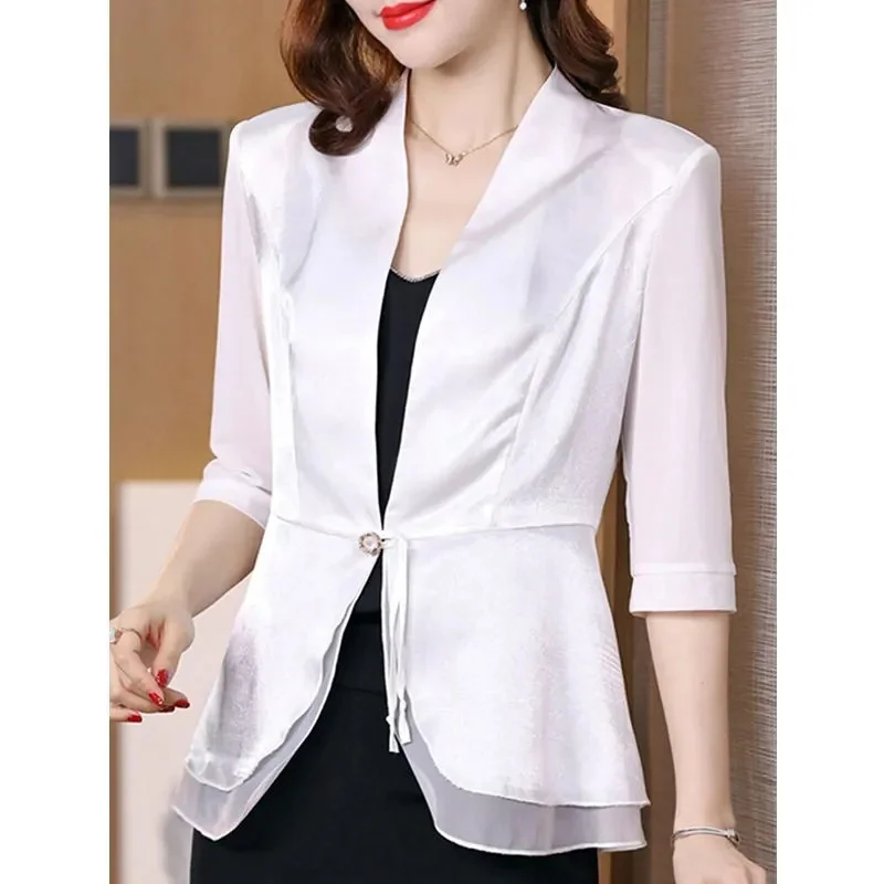 Small Suits, Thin Short Coats, Female 20222 Spring Summer New Fashion Age-Reducing Mesh Satin Stitching Mid-Sleeve Women's Tops