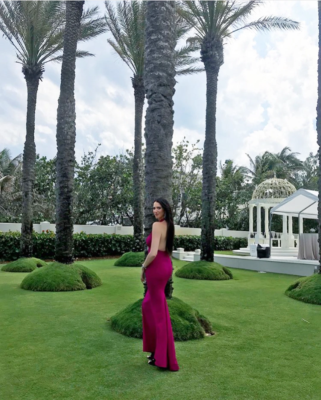 2025 Aangepaste sexy a-lijn enkellange halter sweep trein prom jassen mode backless open rug jersey avondjurk