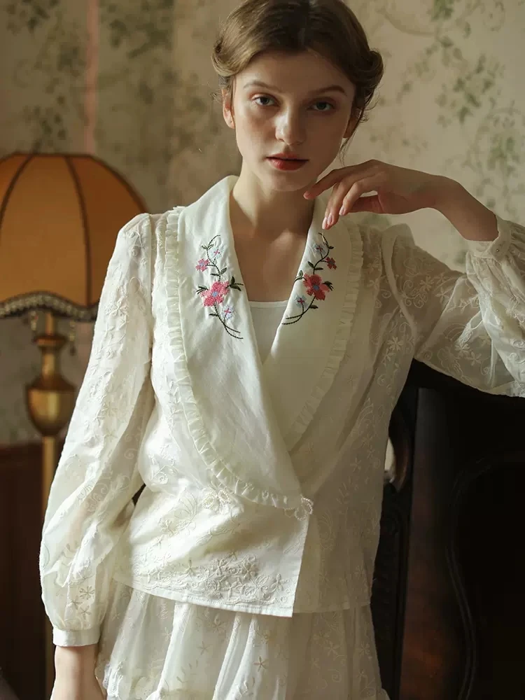 86-96cm Bust Spring Summer New Arrival Women Vintage French Style Mori Girls Exquisite Embroidered Thin Lyocell Shirts/Blouses