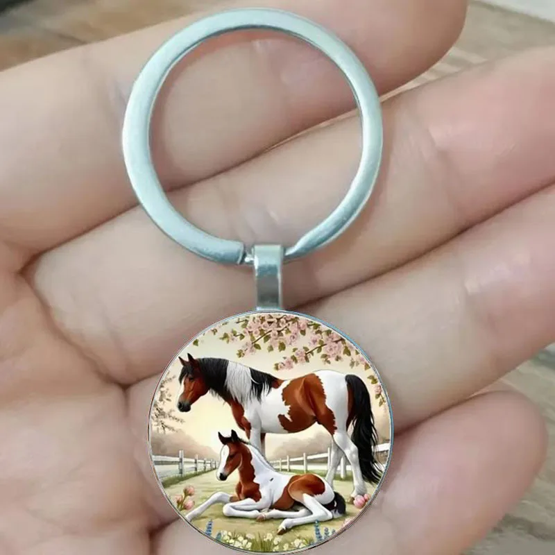 

Vintage horse keychain, elegant brown and white horse design for birthdays, anniversaries, Mother's Day, Father's Day, graduatio