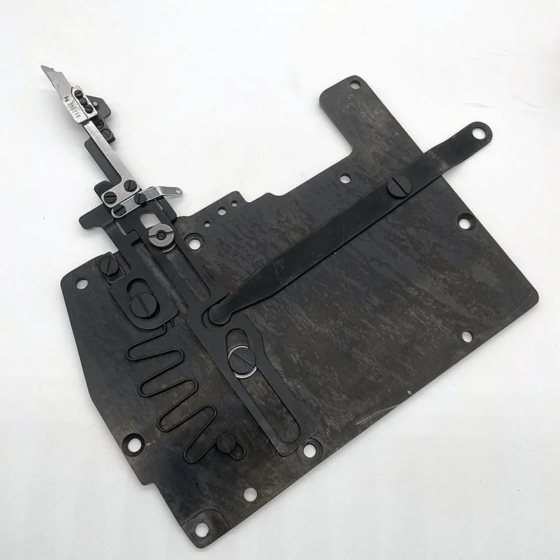 Q X Y  Sewing Machine Parts PEGASUS Knife base knife plate FOR UT2R 3R W500PC W600PC W3500P W3600P