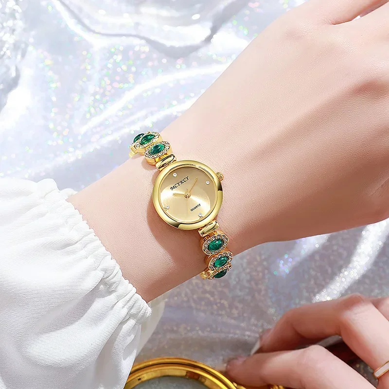 Fashion Diamond Inlaid Women's Watch Round Full Diamond Women's Style Pull-out Bracelet Watch