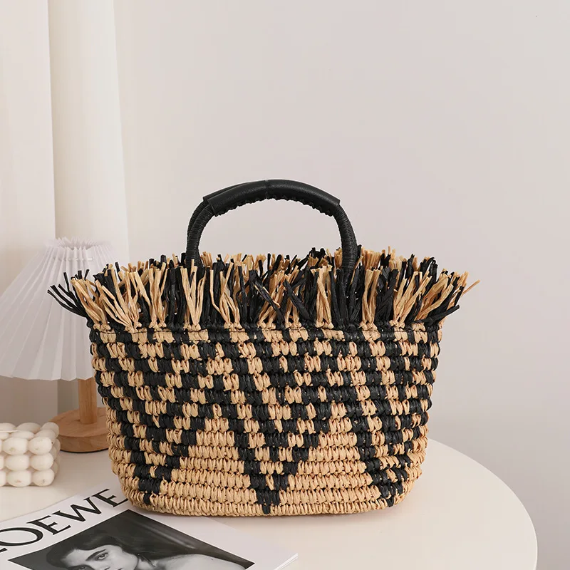 Wave Pattern Loose Edge French Retro Grass Woven Niche Design Handheld Color Blocked Beach Vacation Bag