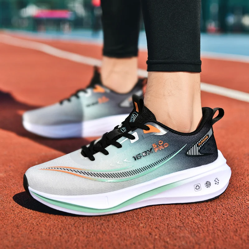 

Men's sports shoes, lightweight carbon plate racing running shoes, winter shock absorption, anti slip, wear-resistant, breathabl