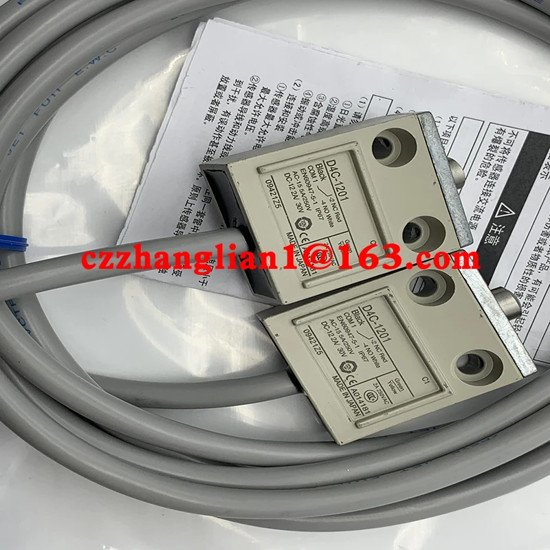 

Travel limit switch D4C-6203 D4C-6303 D4C-6220 D4C-6320 D4C-6224 D4C-6324 3Mor5M Brand new stock Good quality