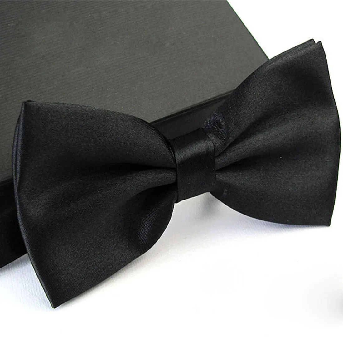 

Fashion Formal Men Necktie Vintage Business Butterfly Ties Classic Solid Color Bowknot Necktie Wedding Party Male Bow Tie Hot