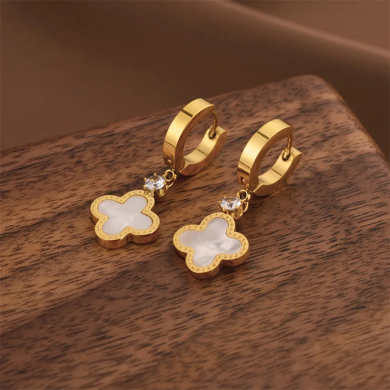 brincos-de-flor-de-quatro-folhas-em-aco-titanio-estilo-coreano-para-mulheres-cor-dourada-versateis-e-simples-joias-de-moda