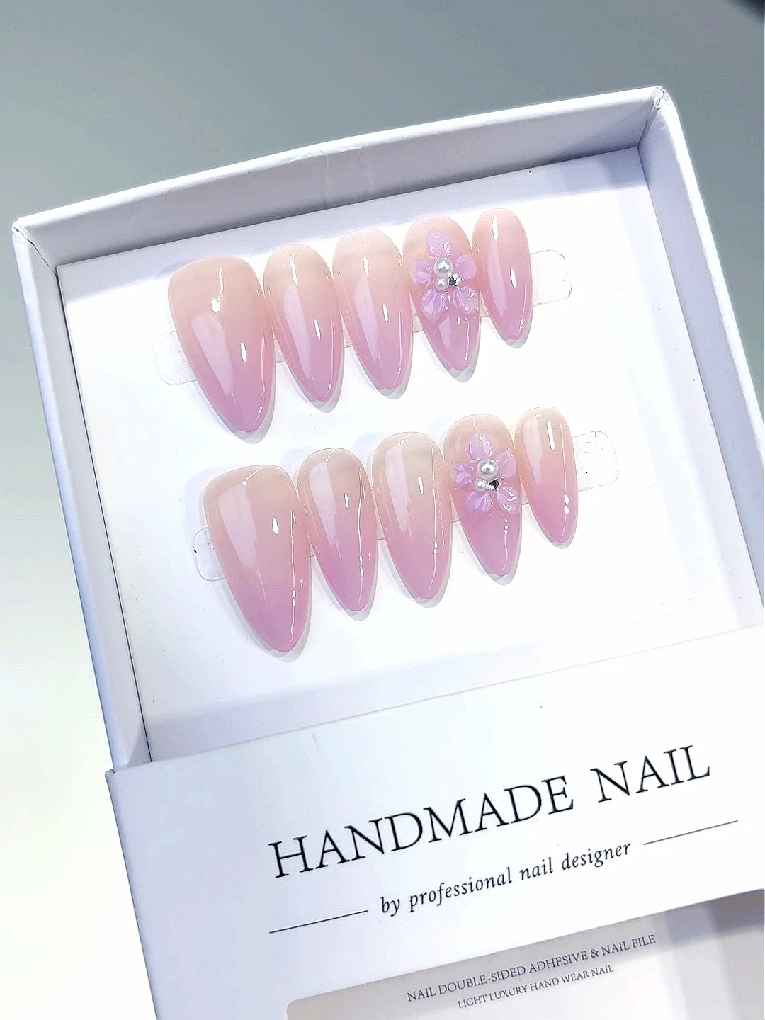 الوردي أومبير 3D زهرة اللؤلؤ حجر الراين اللوز الصحافة على الأظافر، مجموعة الأظافر كاذبة اليدوية للنساء (C444)