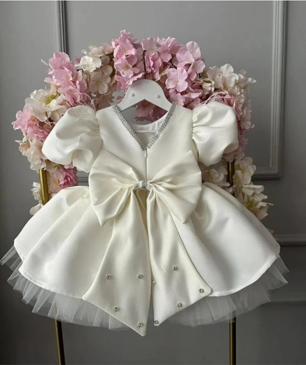 Sunnypetal Ivory Satin Knee-Length Flower Girl Dresses for Wedding