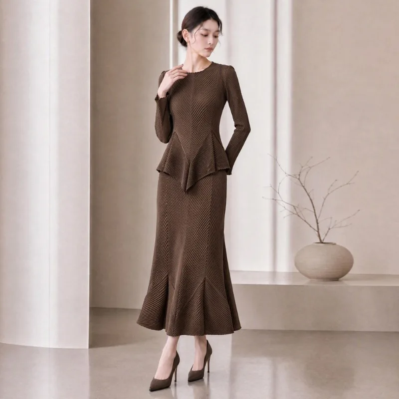 Miyake Light Luxury Pleated Fishtail Skirt Set Plisse Women 2026 Autumn New Commuter Age-Reducing High-End Irregular Skirt Set