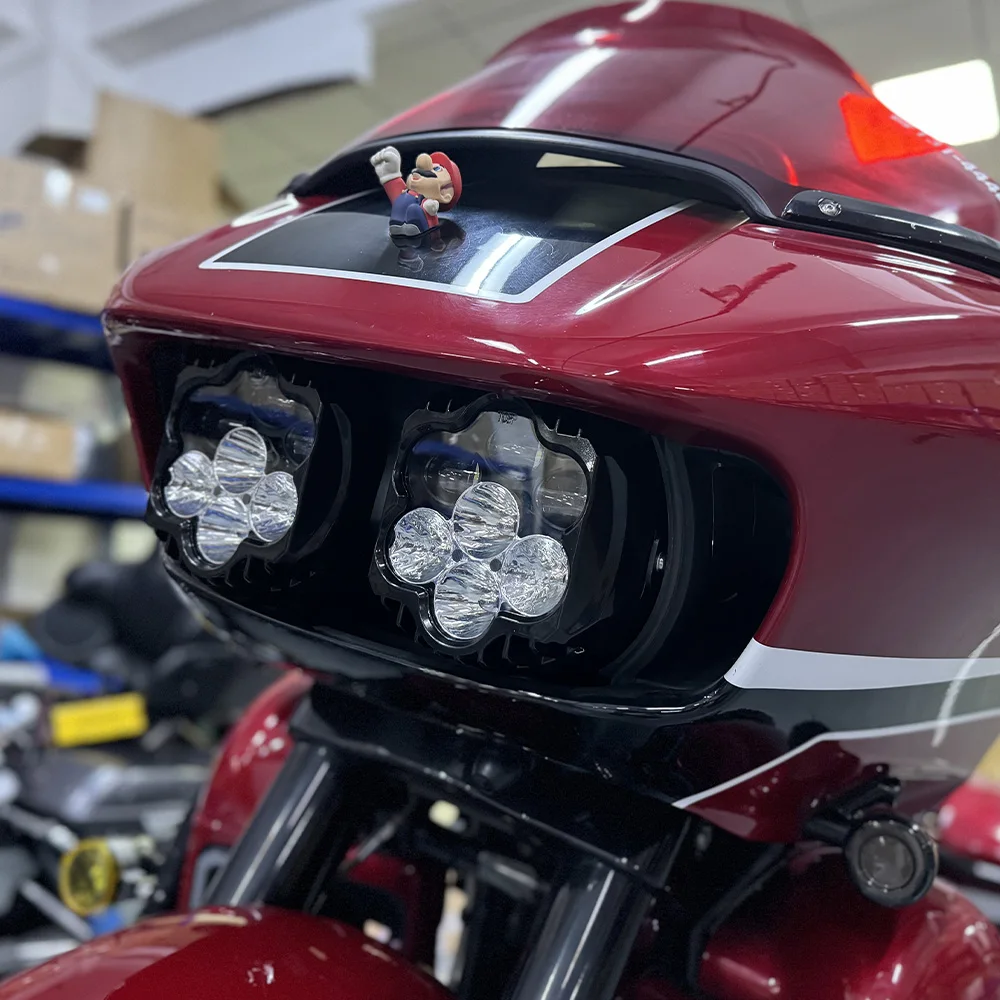 

Мотоциклетные аксессуары: черная фара в стиле Road Shark с кронштейном, Plug&Play, для Harley Road Glide 2015-2023