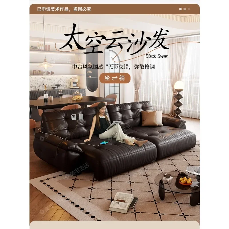 Sofa bed elektrik berbahan kulit imitasi gaya retro Italia untuk ruang tamu dan ruang belajar, dapat ditarik.