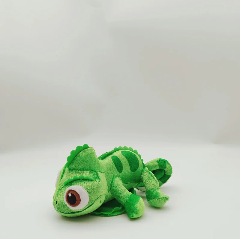 New 15cm Pascal Rapunzel Chameleon Plush Doll Stuffed Animals Shoulder Plush Doll Magnet Lizard With Disk Base Toy Kids Gift view 5