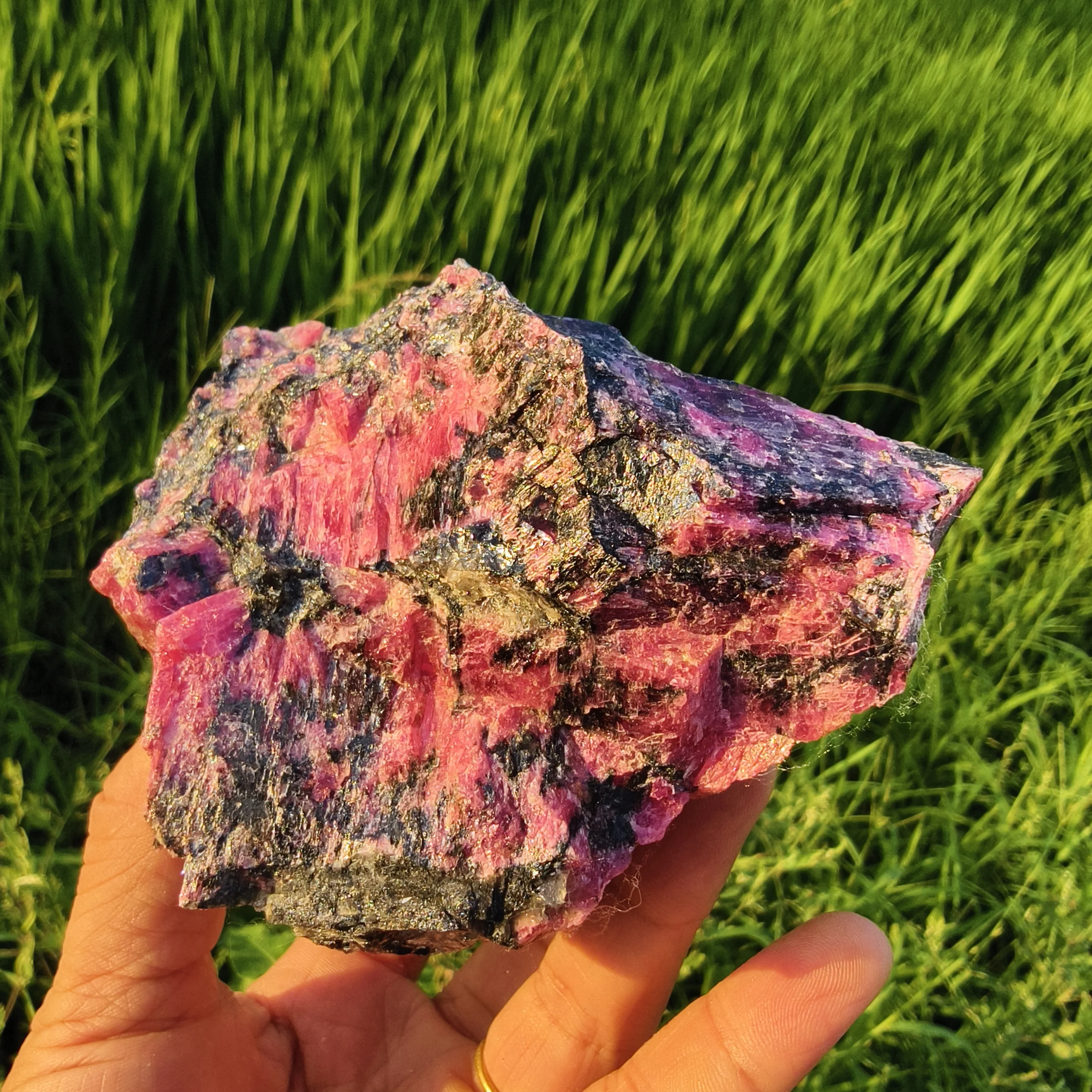 

Natural Rose Stone Raw Stone, Quartz Crystal Rough Ore, Mineral, Spiritual Energy, Healing Stone