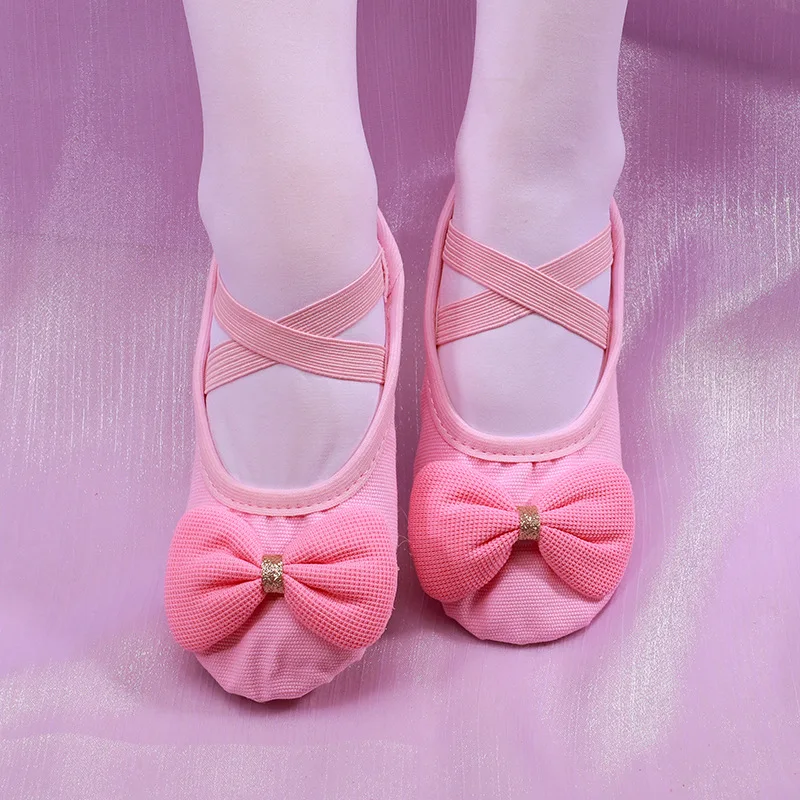 New Bow Dance Shoes Girls Canvas Ballet Shoes cute Stage Performance Soft Sole shoes Children Training Cat Claw Shoes yoga shoes