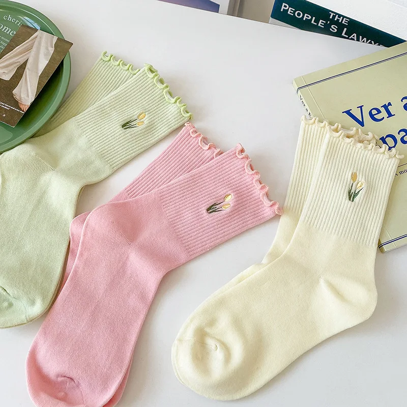 1 زوج النساء الجوارب اليابانية الكورية نمط الكرتون زهرة الحلوى اللون Harajuku Kawaii منتصف جوارب أنبوبية تنفس الجوارب القصيرة غير رسمية