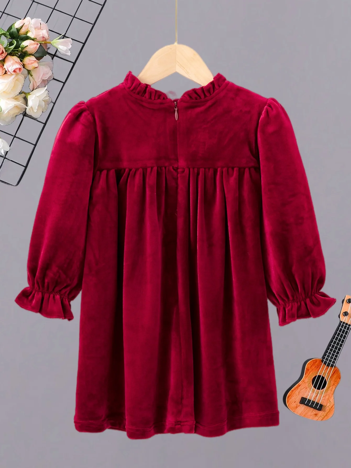 Chinese style children girls fall winter play lace lace collar velvet sweet cute foreign air horn long sleeve wine red dress