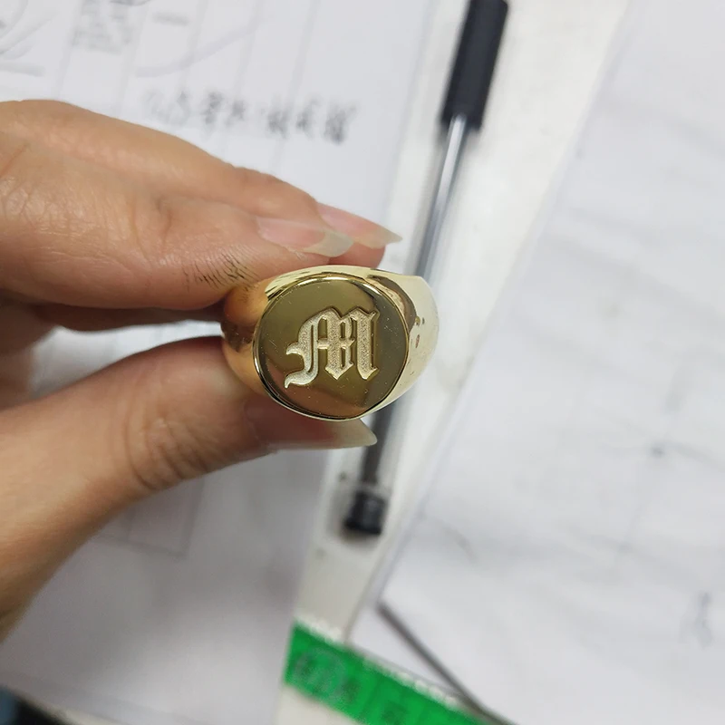 NONE Individueller Ring mit Gravur, 17 mm achteckiger Kupferring, Großhandel, Siegelring, individueller Familien-Abzeichenring für Männer 3