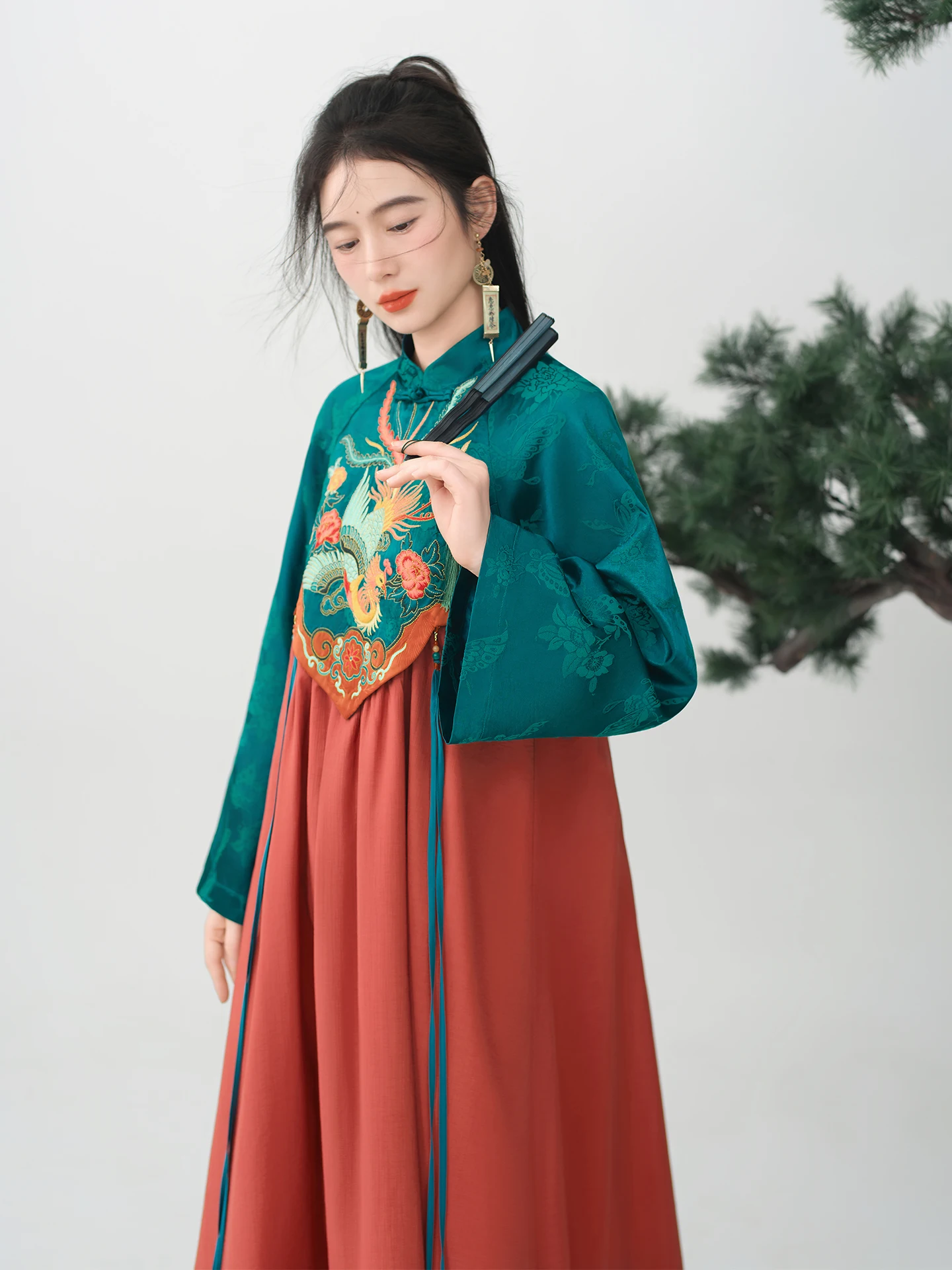 TIYIHAILEY الخريف الربيع المرأة النمط الصيني التطريز فستان طويل ماكسي السيدات خمر المرقعة الوقوف طوق كم طويل مضيئة #5