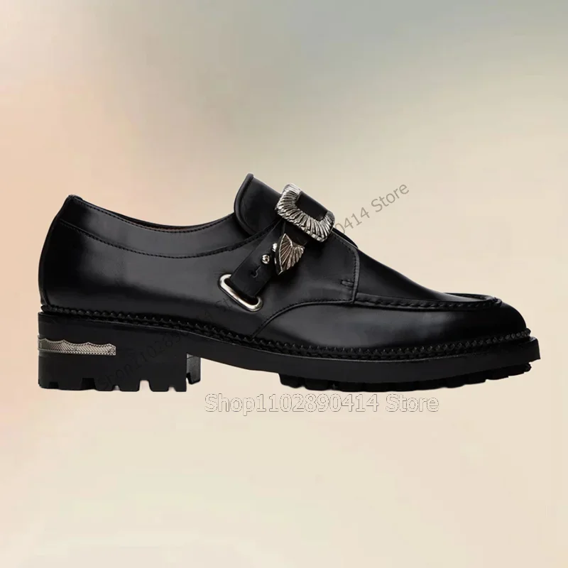 รองเท้าโลฟเฟอร์ผู้ชายแบบสวม ดีไซน์เย็บตกแต่งหัวเข็มขัดโลหะสีดำขาว แฟชั่นหรูหรา ทำมือ เหมาะสำหรับงานปาร์ตี้ งานเลี้ยง และใส่ลำลอง