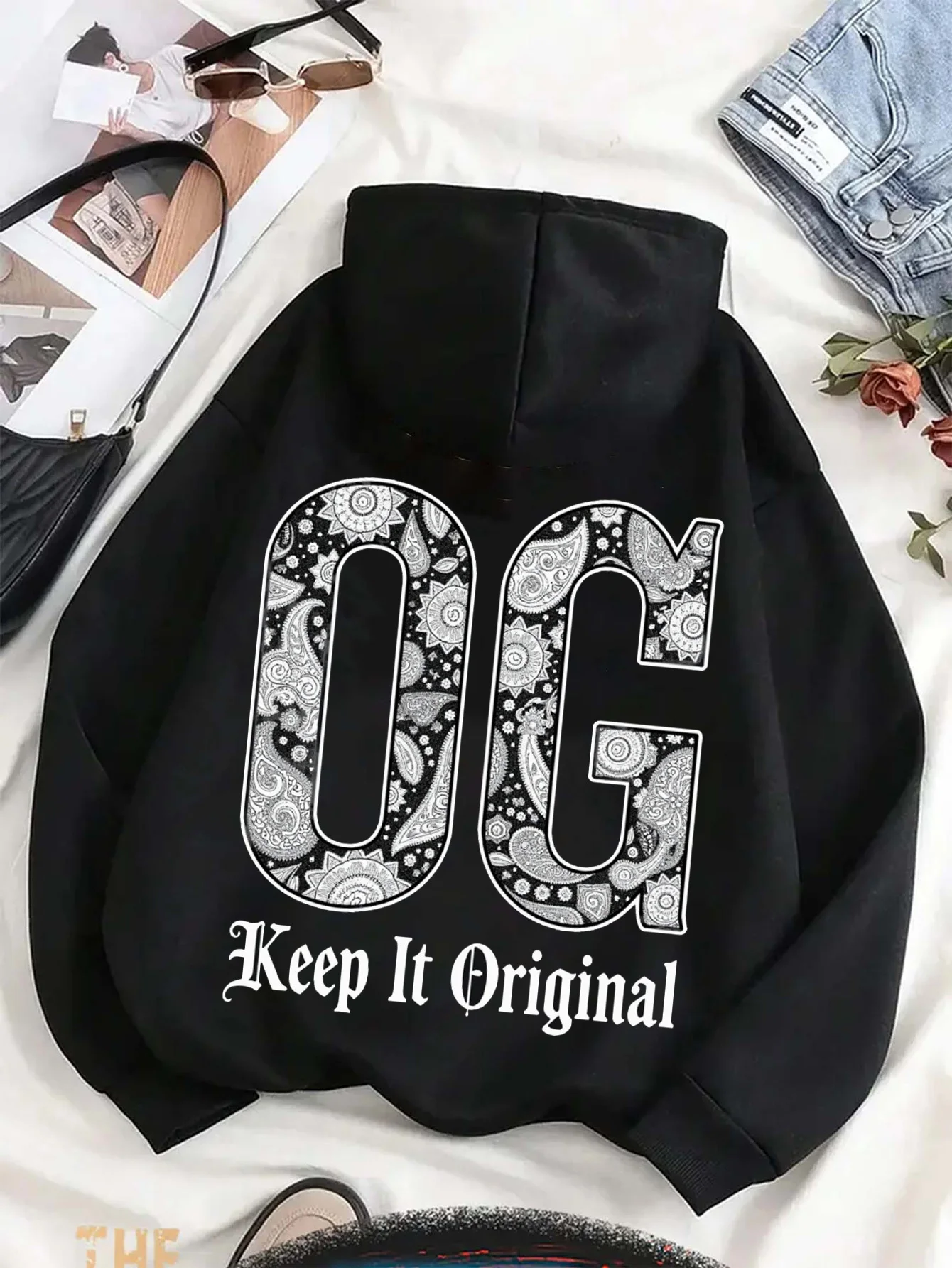 

Casual, Vintage OG Pattern, Loose Fit, Daily Wear, Travel, and Outdoor Activities. Back Printed Patterns, Men Hoodies