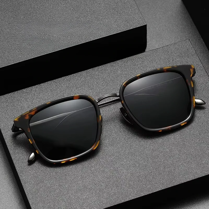 Popular Shades with Polarized Lenses Titanium Acetate Frame Support Myopia Lenses Men Women Sunglasses High-End Titanium Goggle