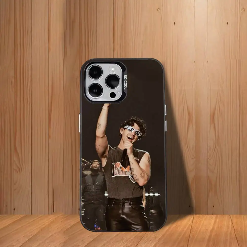 歌手ジョー・J-ジョナス-ES iPhoneケース iPhone 17、16、15、14、13、12、11、Mini、Pro、SE、MAX対応 ホワイトマット耐衝撃カバー