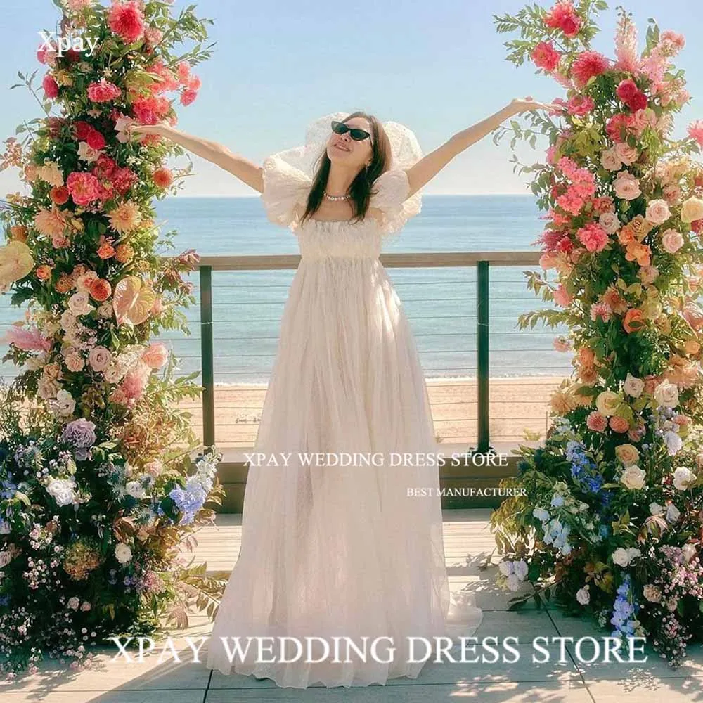 

XPAY High Waist Boho Wedding Dresses Square Neck Short Puff Sleeves Tulle Bridal Gown Photos Shoot Open Back Beach Bride Dress