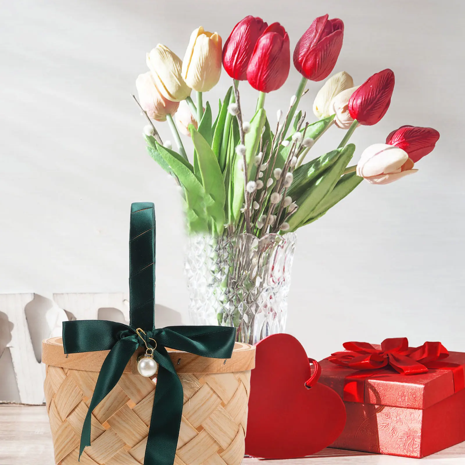 

Woven Basket with Handle Rustic Fruit Flower Gift Basket for Picnic Wedding Shower Party Favor Flower Baskets