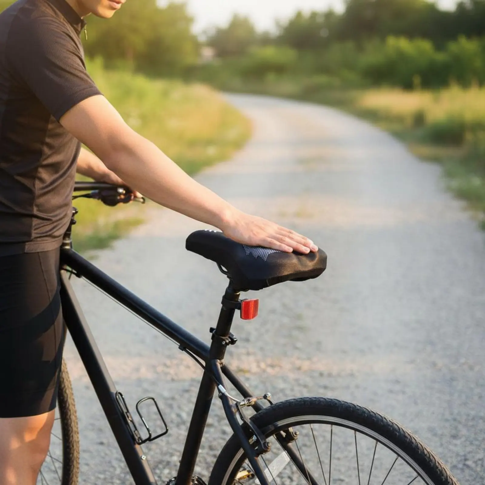 

Padded Bike Saddle Cover nonSlip Bike Seat Cover Silicone Two-Wheeler Seat Pad Ergonomic Design Gel Saddle Pad Wear-Resistant