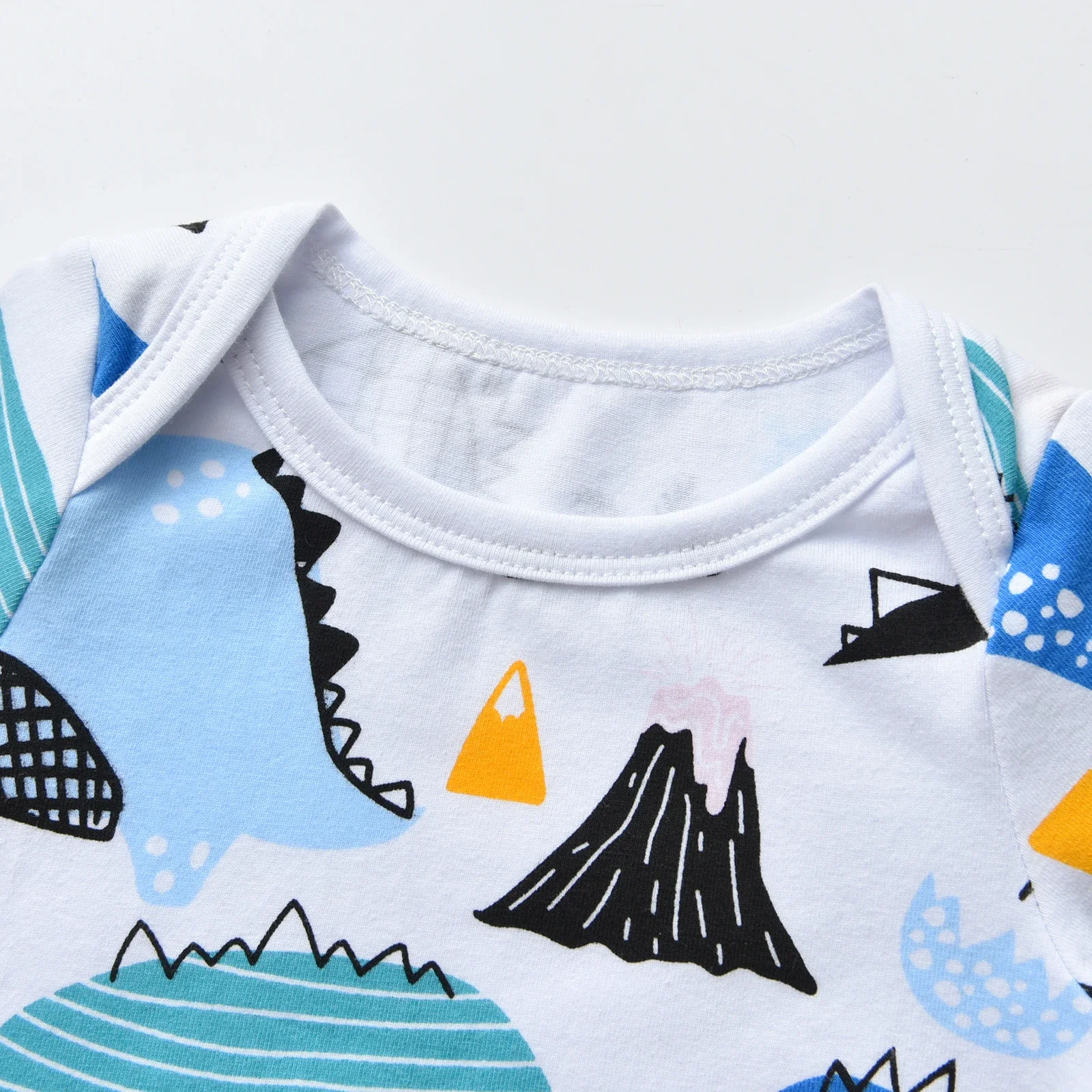 Trend Newborn Baby Boy 3PCS Clothes Sets Cotton Long Sleeve Romper Top Infant Pants Hat Cute Dinosaur Printed Outfit for Boys