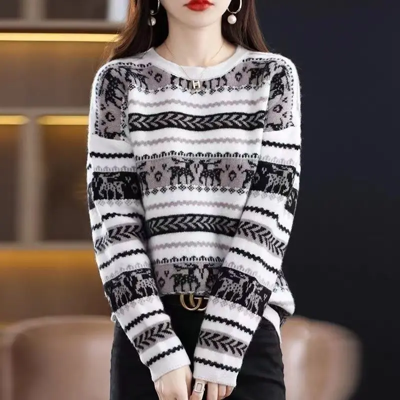 Autumn Winter Women Simple Elk Deer Jacquard Christmas Knitted Sweater Y2K Casual O Neck Long Sleeve Pullover Tops Loose Jumpers