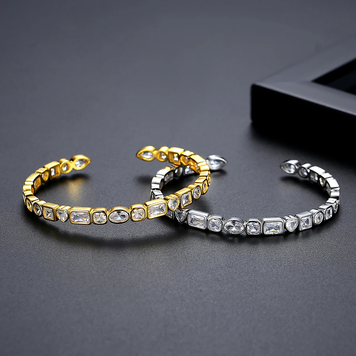 LUOTEEMI جديد وصول تشيكوسلوفاكيا سوار قابل للتعديل موضة بسيطة مفتوحة الإسورة للنساء فتاة هندسية مجوهرات فستان الحفلات الديكور #4