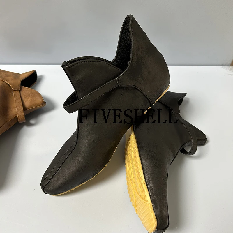 Zapatos medievales de caballero y Príncipe para mujer, botas de cuero con hebilla marrón Vintage, zapatos planos cortos, disfraz de pirata renacentista para Cosplay