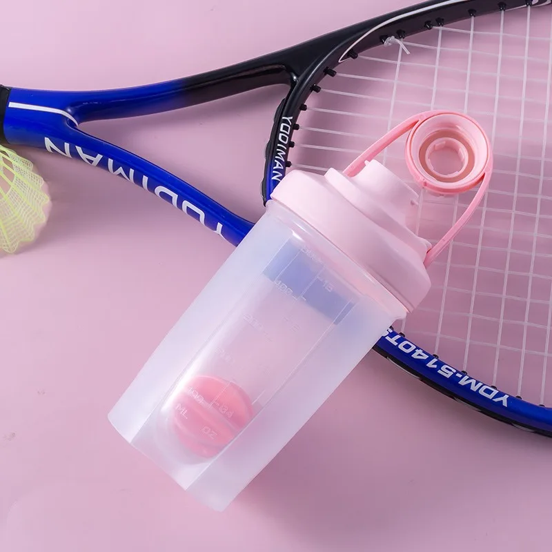 Transparent shaking cup, summer fitness sports large capacity cup, mixing ball, resistant to drops and impacts