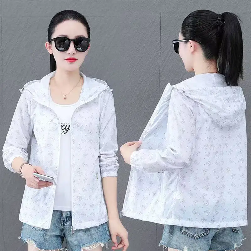 Summer Thin Sun Protective Clothing 2025 New Ultraviolet Protection Short Coats Butterfly Pattern Zipper Hooded Jackets Tops